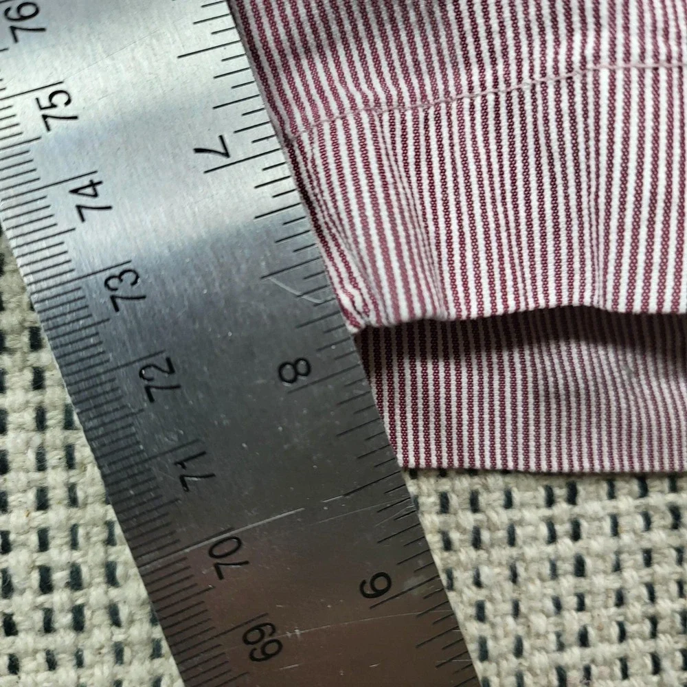 Banana Republic Aiden Short Shorts Mens 36 Red Striped Chino 9‎ Inseam Casual